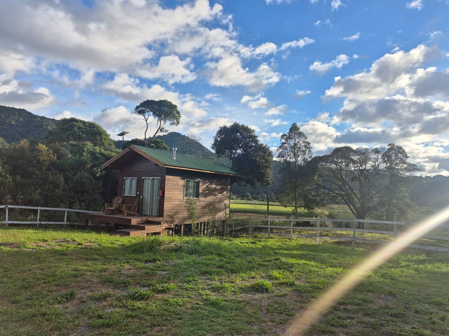 Cabana Pôr do Sol cercada por natureza em Urubici
